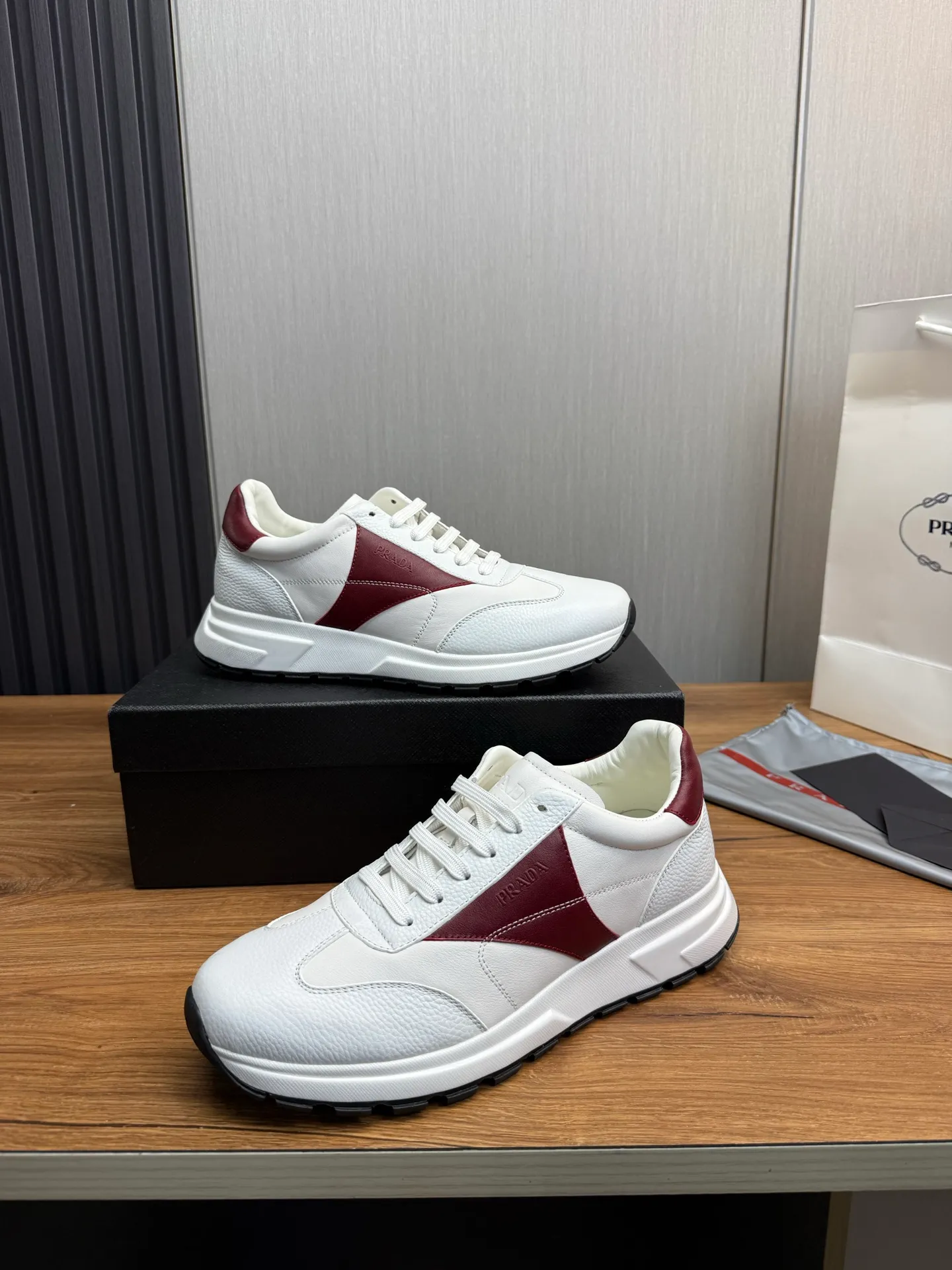 Men's shoes 💰800💰 [PRADA] Men's shoes are popular in the counter, official website is synchronized, 1 high-quality shipment ✔️Original cowhide + cowhide lining, 1🆚1 replica, original sole, 38-45 (38.45 custom-made, non-returnable)